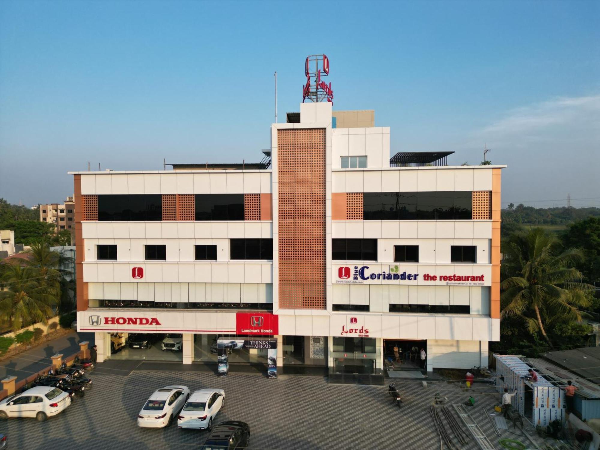 Lords Eco Inn Navsari المظهر الخارجي الصورة